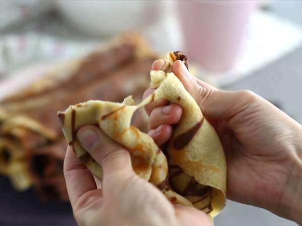 Vanilijeve in čokoladne marmorirane palačinke - Priprava korak 6