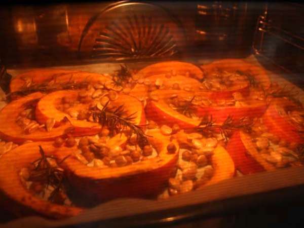 Pečena buča in čičerika, rožmarin, sir feta - Priprava korak 5