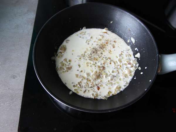 Tagliatelle z dimljenim lososom in koprom - Priprava korak 3