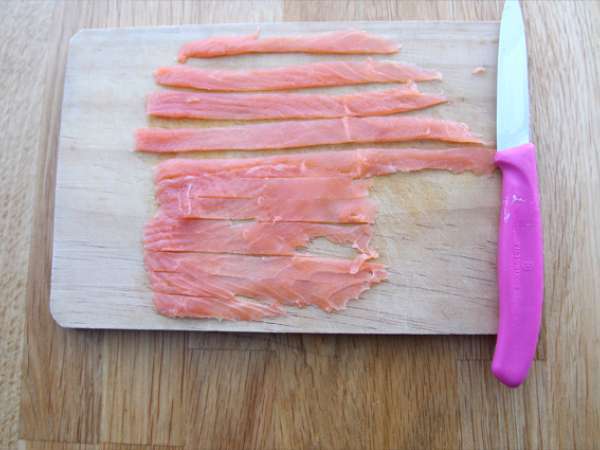 Tagliatelle z dimljenim lososom in koprom - Priprava korak 4