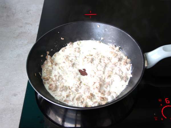 Enostavne testenine s tuno - Priprava korak 3