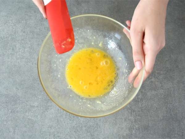 Chiacchiere di carnevale - italijanski pečeni bugni - Priprava korak 1