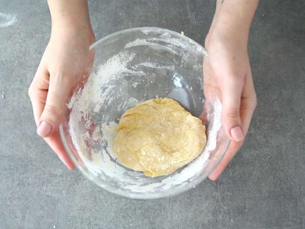 Chiacchiere di carnevale - italijanski pečeni bugni - Priprava korak 2