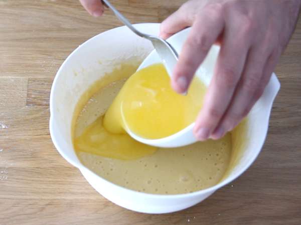 Enostaven recept za navadne, puhaste madeleine - Priprava korak 2