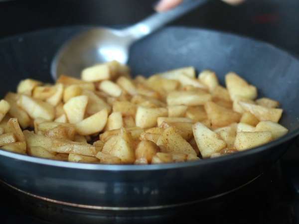 Jabolčni drobljenec (veganski in brez glutena) - Priprava korak 1