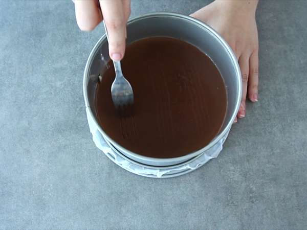 Dodaten fondant 3 čokoladna torta - Priprava korak 7