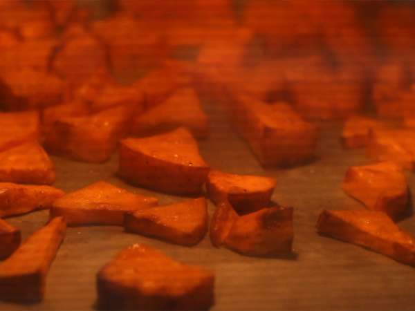 Solata iz leče in sladkega krompirja - Priprava korak 2