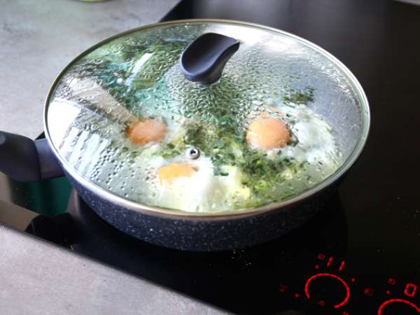 Kremna špinača in jajca - Priprava korak 3