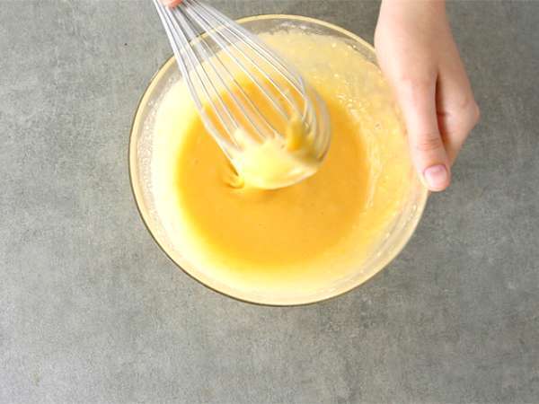 Brownie z ostanki velikonočne čokolade - Priprava korak 1