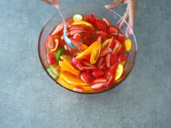 Sangrija z belim vinom - Bela sangrija - Priprava korak 4