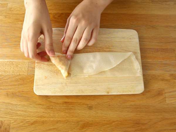 Samoussas z jabolki in cimetom - Priprava korak 3