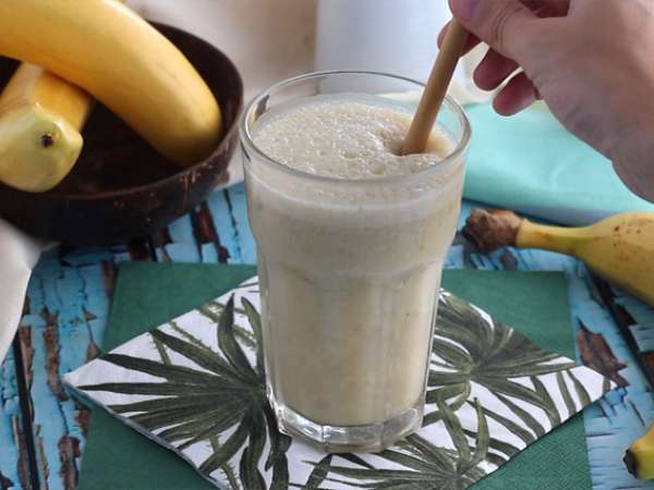 Banana in vanilijev milkshake - Priprava korak 3