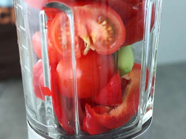 Svež in enostaven gazpacho - Priprava korak 1