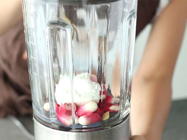 Hladna redkvična juha - Priprava korak 1