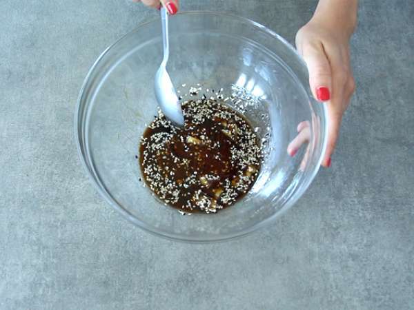 Piščanec, mariniran v sojini omaki in medu - Priprava korak 1