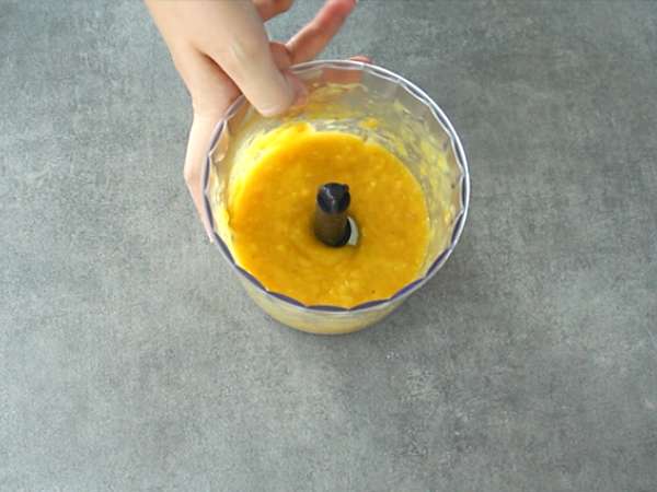 Mango sladoled brez sladoledarja - Priprava korak 3