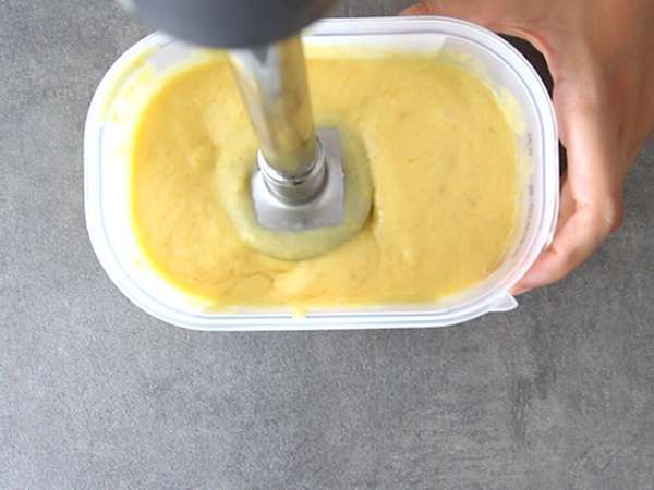 Mango sladoled brez sladoledarja - Priprava korak 5