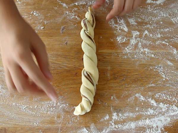 Pletene žemljice z Nutello - Priprava korak 4