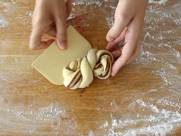 Pletene žemljice z Nutello - Priprava korak 5