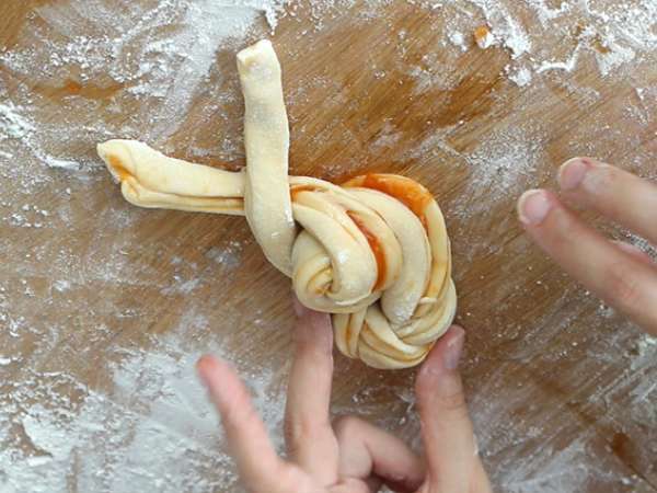 Pletene marelične brioške - Priprava korak 7