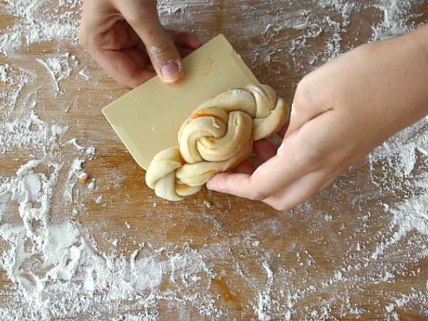 Pletene marelične brioške - Priprava korak 8