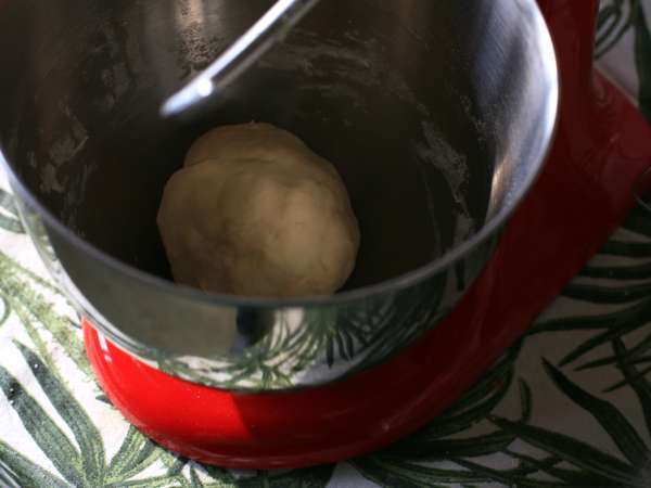 Pleteni kruhki s pestom - Priprava korak 2