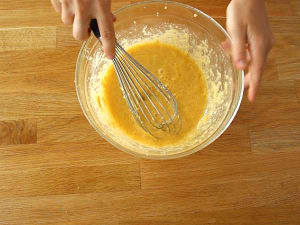 Mirabelle in mandljeva obrnjena torta - Priprava korak 3