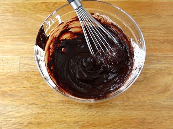 Čokoladno obloženi tartufi - Priprava korak 2