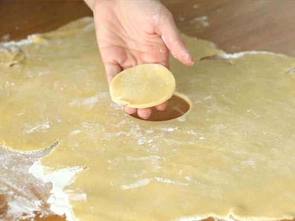 Kratek kruh z božičnim drevesom - Priprava korak 3