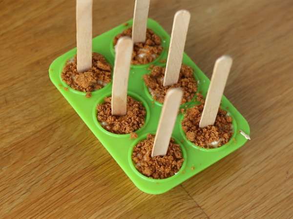 Vroče čokoladne lizike: bela čokolada + speculoos - Priprava korak 3