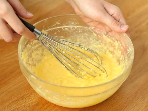 Enostavna limonina torta - Priprava korak 1