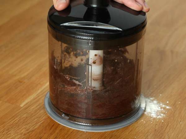 Žita s čokoladnimi kroglicami tipa Nesquik - Priprava korak 2