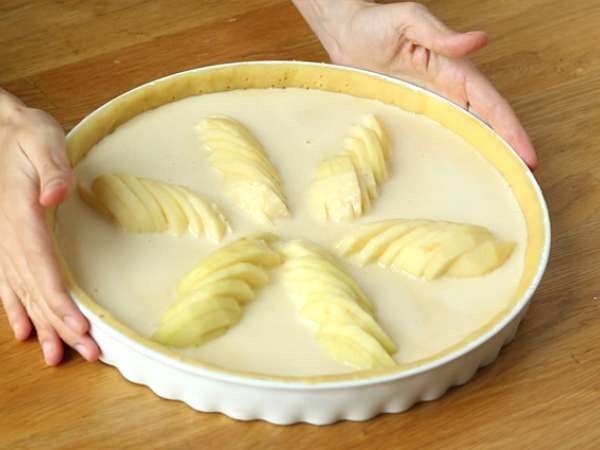 Torta z jabolki in mandlji (Tarte normande) - Priprava korak 8