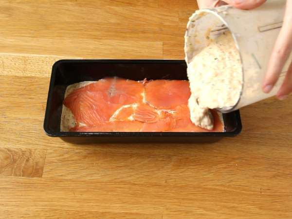 Terina iz svežega lososa in dimljenega lososa - Priprava korak 2