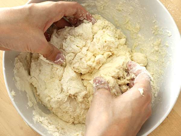 Ekspresni kruh, brez kvasa, brez gnetenja, brez počitka - Priprava korak 3