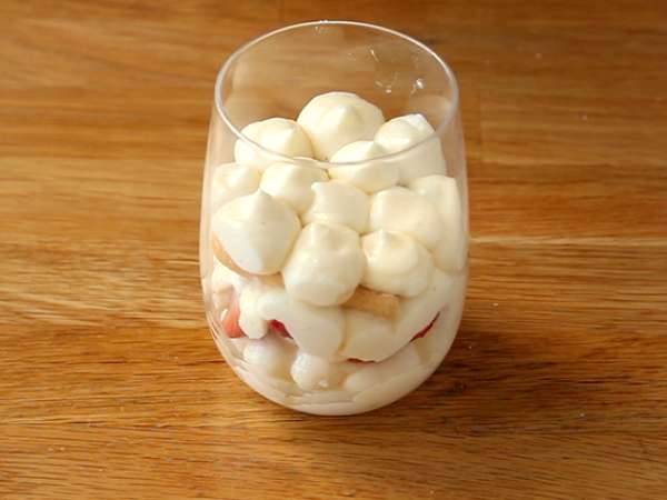 Ohlajeni jagodni tiramisu verrines - Priprava korak 5