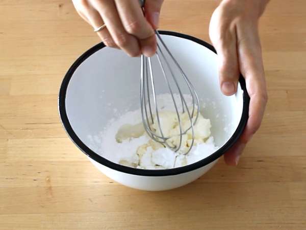 Korenčkov biskvit z nadevom iz sira - Priprava korak 8