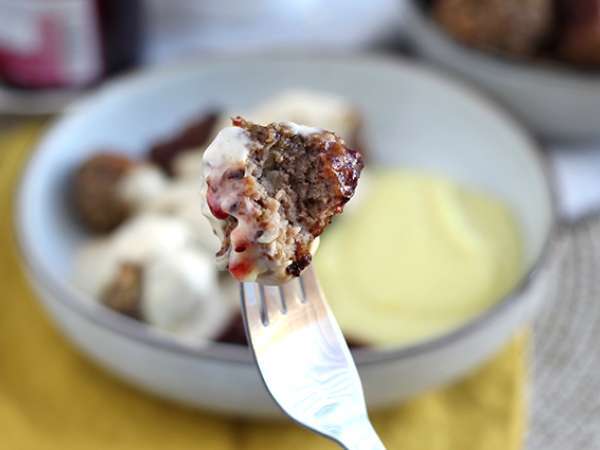 Ikeine mesne kroglice z belo omako - Priprava korak 7