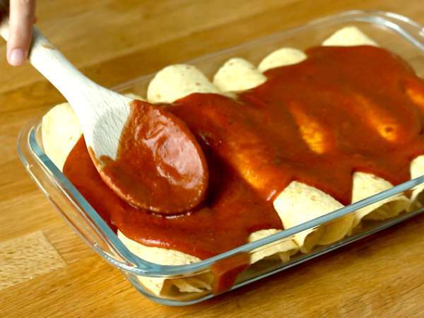 Piščančje Enchiladas z Chili omako - Priprava korak 6