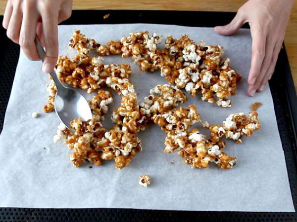 Karamelni popcorn - Priprava korak 6