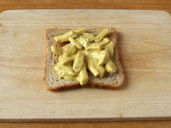 Sendvič s piščančjim curryjem - Priprava korak 3