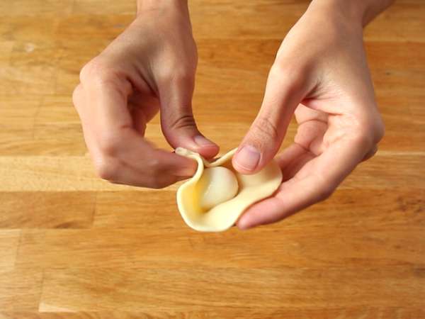 Krona pice z mocarelo - Priprava korak 3