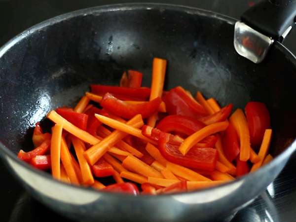 Pad thai s tofujem - Priprava korak 4