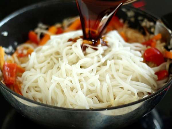 Pad thai s tofujem - Priprava korak 7