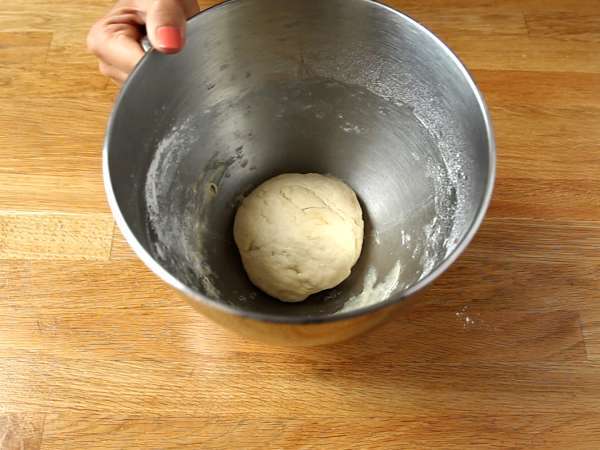 V ponvi ocvrt kruh pita - Priprava korak 3