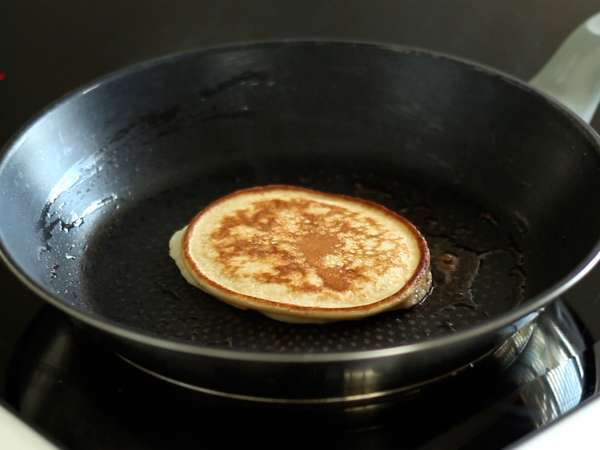 Enostavne bananine palačinke - Priprava korak 3