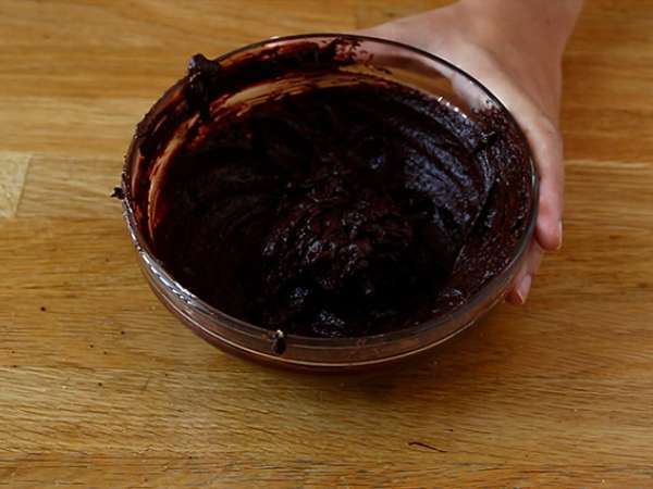 Brioš s čokolado in lešniki Babka - Priprava korak 4