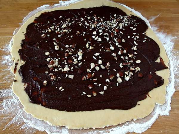 Brioš s čokolado in lešniki Babka - Priprava korak 5