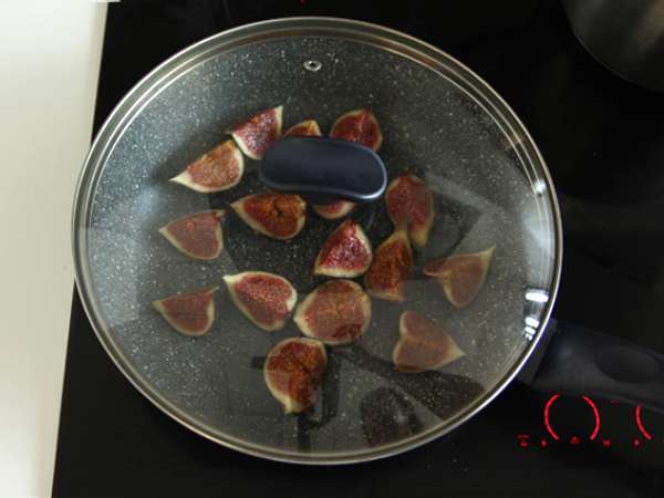 Testenine s figami in panceto - Priprava korak 2