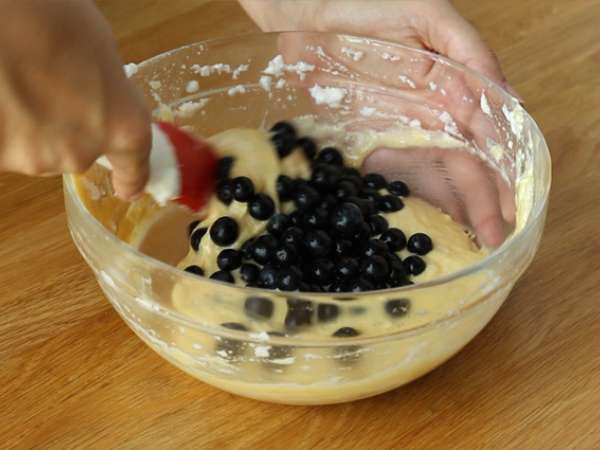 Pirenejska borovničeva pita - Priprava korak 2